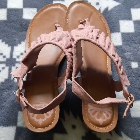 Fergalicious by Fergie Mauve Swindle Wedge Flip Flop Sandals Size 12 - Picture 6 of 12